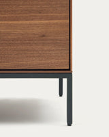 Vedrana Nachttisch 2 Schubladen aus Nussholzfurnier und Stahlbeinen in Schwarz 60 x 55 cm von Kave Home – Produktbild 3
