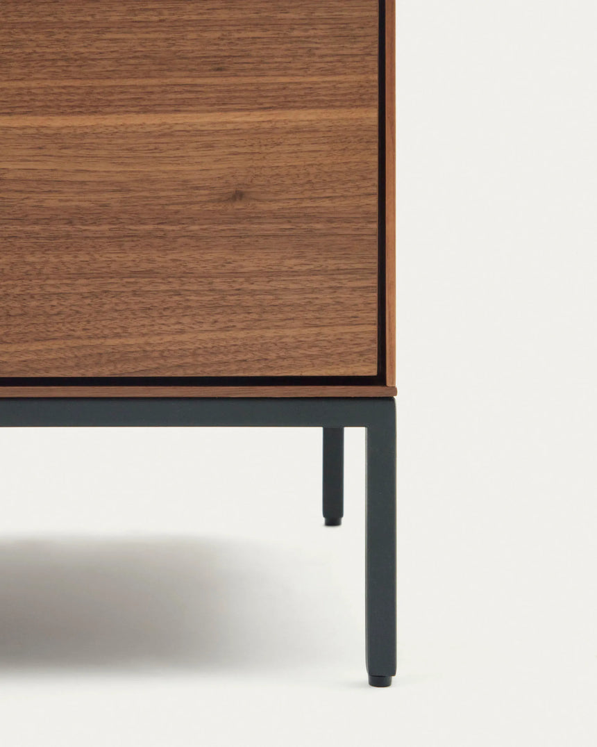 Vedrana Nachttisch 2 Schubladen aus Nussholzfurnier und Stahlbeinen in Schwarz 60 x 55 cm von Kave Home – Produktbild 3