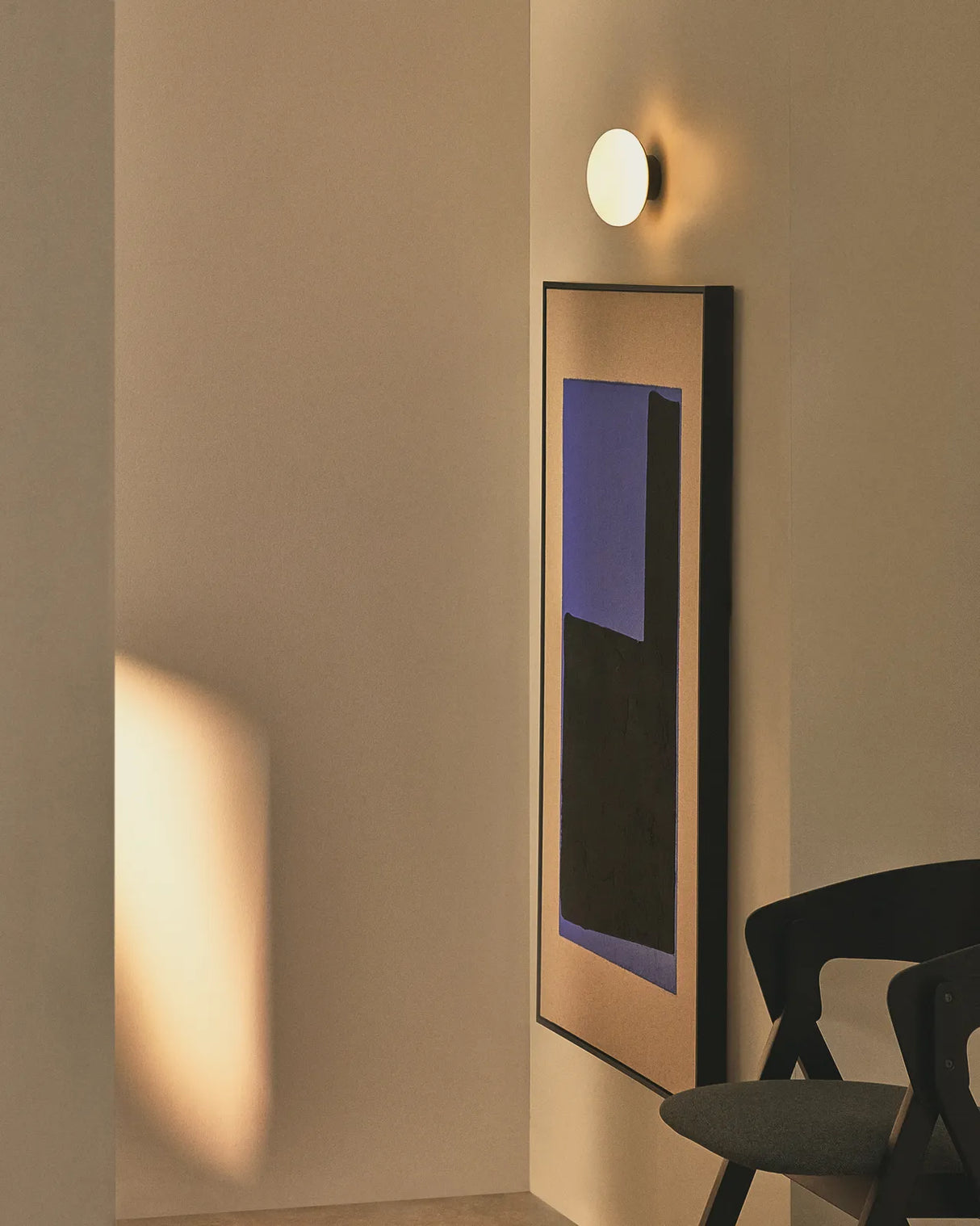 Wandleuchte Bamila aus Rauchglas und schwarzem Metall Ø 15 cm oder 25 cm von Kave Home – Bild 3