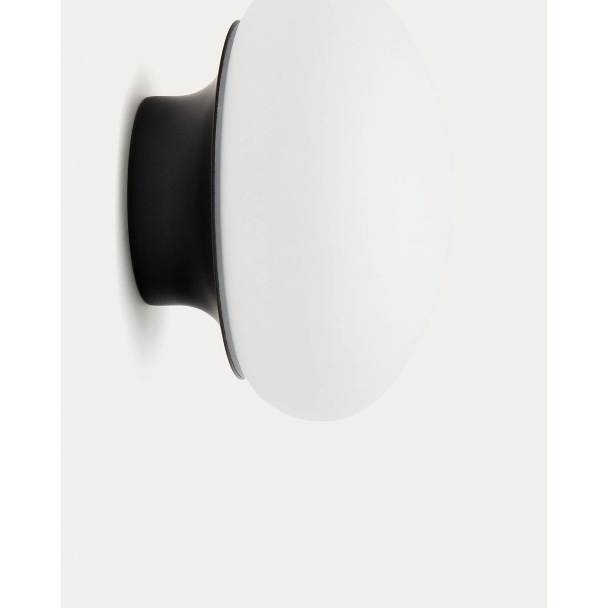Wandleuchte Bamila aus Rauchglas und schwarzem Metall Ø 15 cm oder 25 cm von Kave Home – Bild 6