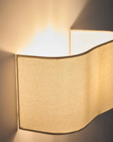 Wandleuchte Lumeni aus Kautschukholz und Leinen in Beige, 25 cm von Kave Home – Bild 4