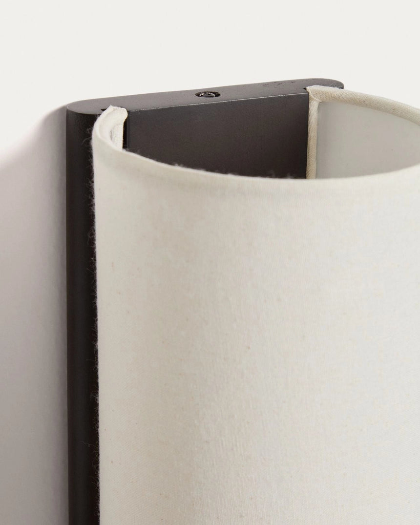 Wandleuchte Umbran aus dunkelbraunem Kautschukholz und Leinen in Beige von Kave Home – Bild 4