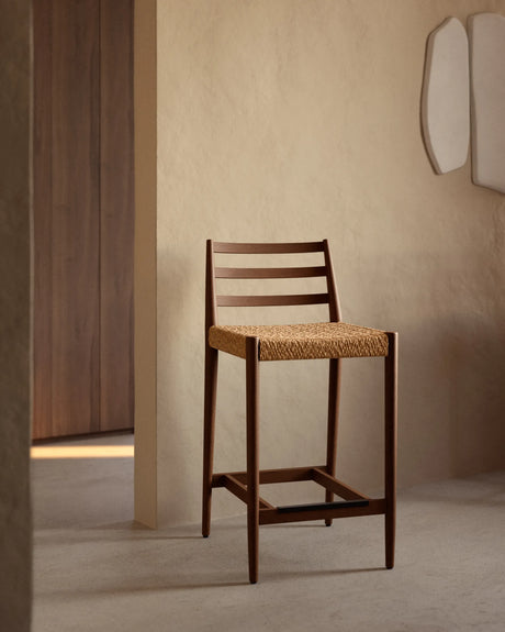 Analy Barhocker mit Rückenlehne aus massivem Eichenholz mit Nussbaum-Finish und Sitzfläche aus Seil, 65 cm, FSC 100% – Bild 2