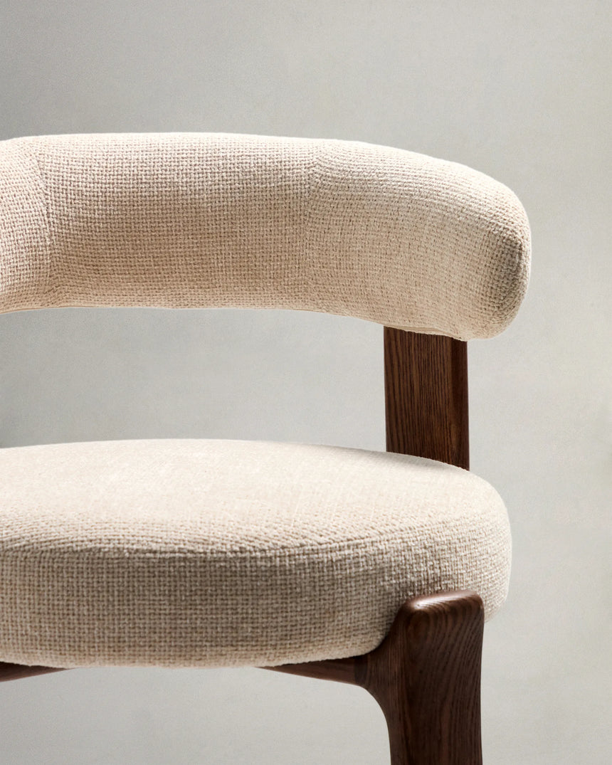 Hocker Granite aus beigefarbener Chenille und massivem Eschenholz mit walnussholzfarbenem Finish, FSC 100%, 75 cm – Bild 8