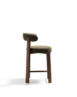 Hocker Granite aus grüner Chenille und massivem Eschenholz mit walnussholzfarbenem Finish, FSC 100%, 65 cm – Bild 5