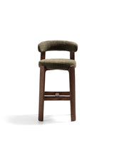 Hocker Granite aus grüner Chenille und massivem Eschenholz mit walnussholzfarbenem Finish, FSC 100%, 75 cm – Bild 7