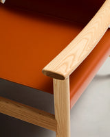 Sessel Jan aus recycelten Lederfasern in Hellbraun und massivem Eschenholz FSC 100 % mit Finish in natürlichem Farbton – Bild 13