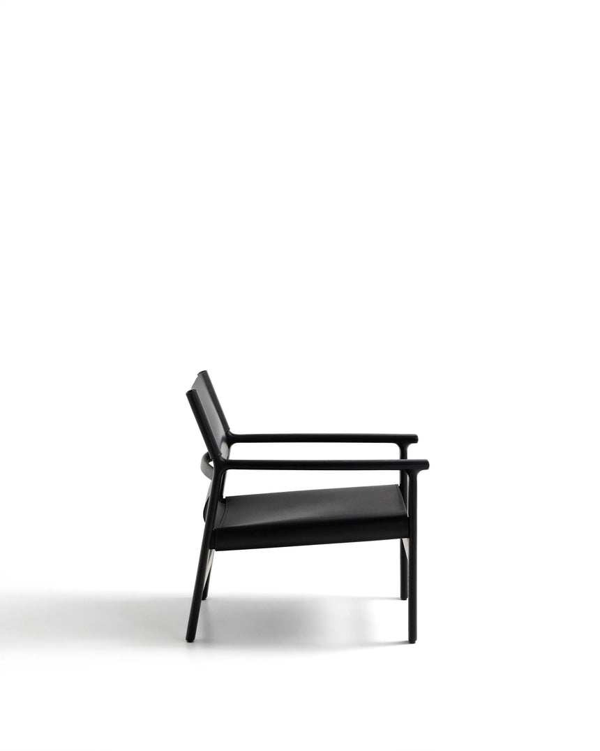 Sessel Jan aus recycelten Lederfasern in Schwarz und massivem Eschenholz FSC 100 % mit schwarzem Finish – Bild 6