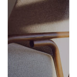 Sessel Sylo aus beiger Chenille und massivem Eschenholz mit nussbaumfarbenem Finish, FSC 100 % – Bild 3