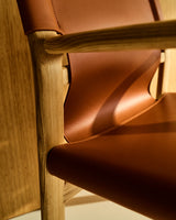 Stuhl Jan aus recycelten Lederfasern in Hellbraun und massivem Eschenholz FSC 100 % mit Finish in natürlichem Farbton – Bild 5