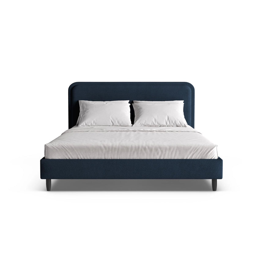 Aveline Bett mit Kopfteil aus Boucle in Dunkelblau (Baloo 2088), 200x200 cm von Micadoni – Bild 5