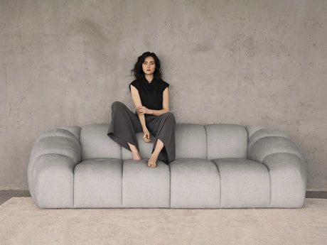 Diana 3-Sitzer Sofa aus Samt, 3D-Stoff oder Strukturstoff, 234x114 cm von Micadoni – Bild 2