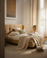 Eric Bett mit Kopfteil aus Boucle in Dunkelbeige (Sicuro 50), 160x200 cm von Micadoni – Bild 2