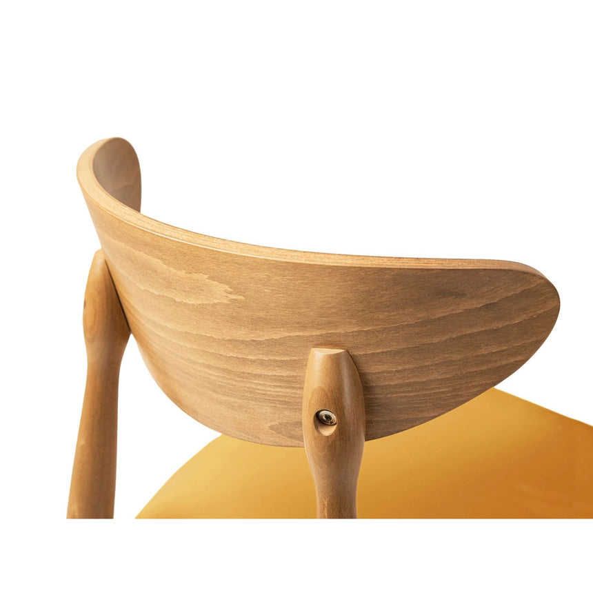 Essstuhl Leon, Gestell in natur, aus Samt (Ma2288) in Mustard von Micadoni – Bild 5