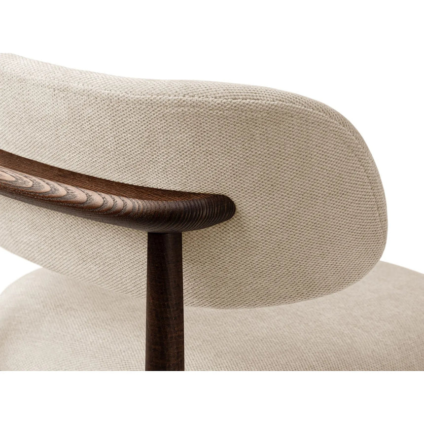 Evan Essstuhl, Gestell in Walnuss, aus Chenille (Reb25) in Beige von Micadoni – Bild 5