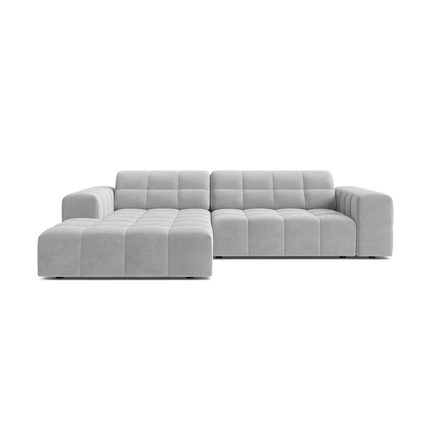 Jennifer 4-Sitzer Ecksofa, Linke Seite, aus Samt in Silber (Bluvel 03), 234x167 cm von Micadoni – Bild 1