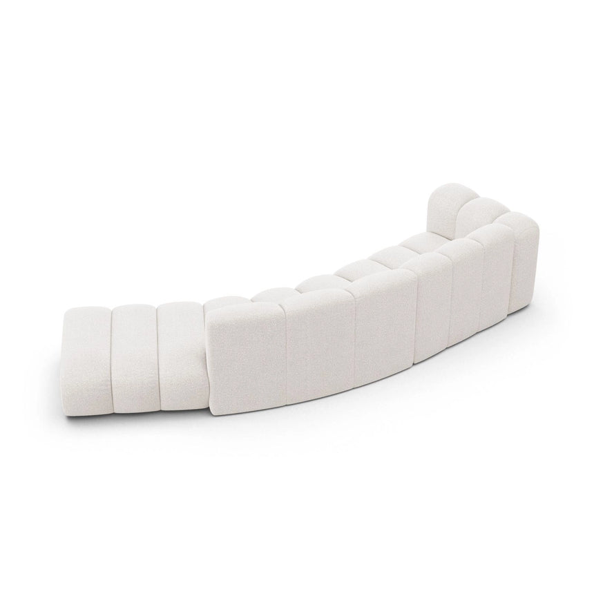 Lupine 5-Sitzer Sofa, Rechte Seite, aus Boucle in Weiß (Baloo 2073), 335x166 cm von Micadoni – Bild 4