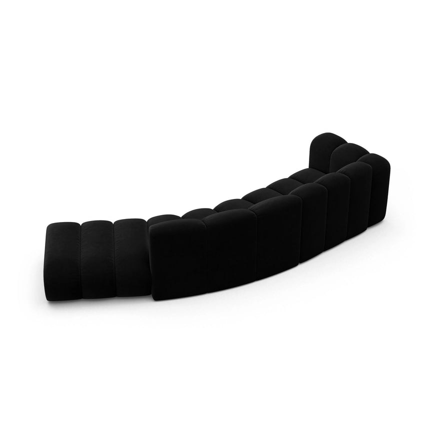 Lupine 5-Sitzer Sofa, Rechte Seite, aus Samt in Schwarz (Salvador 19), 335x166 cm von Micadoni – Bild 4