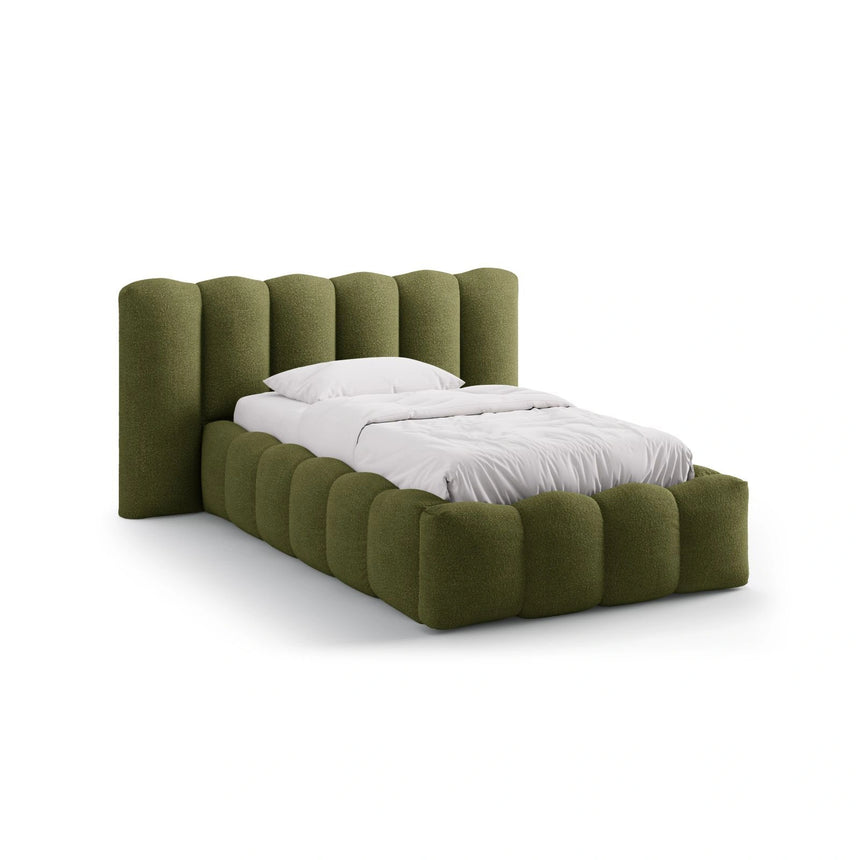 Lupine Bett mit Kopfteil und Stauraum aus Boucle in Dunkles olivgrün (Baloo 2090), 90x200 cm von Micadoni – Bild 1