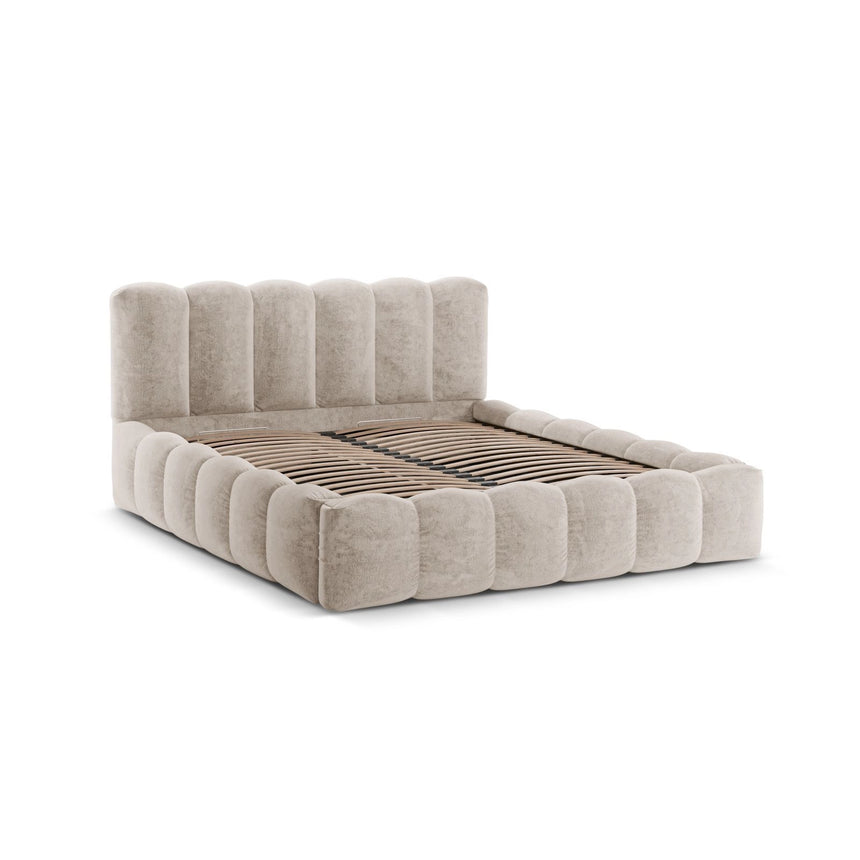 Lupine Bett mit Kopfteil und Stauraum aus Chenille in Beige (Perfect Harmony 04), 180x200 cm von Micadoni – Bild 4