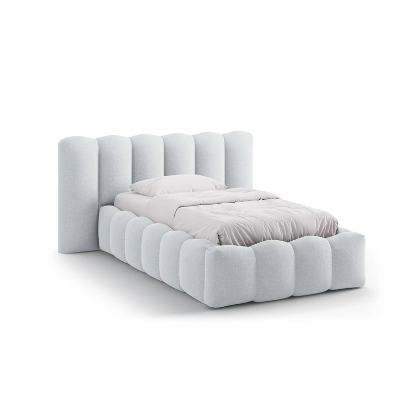 Lupine Bett mit Kopfteil und Stauraum aus Strukturierter Stoff in Hellgrau (Moly 70), 90x200 cm von Micadoni – Bild 1