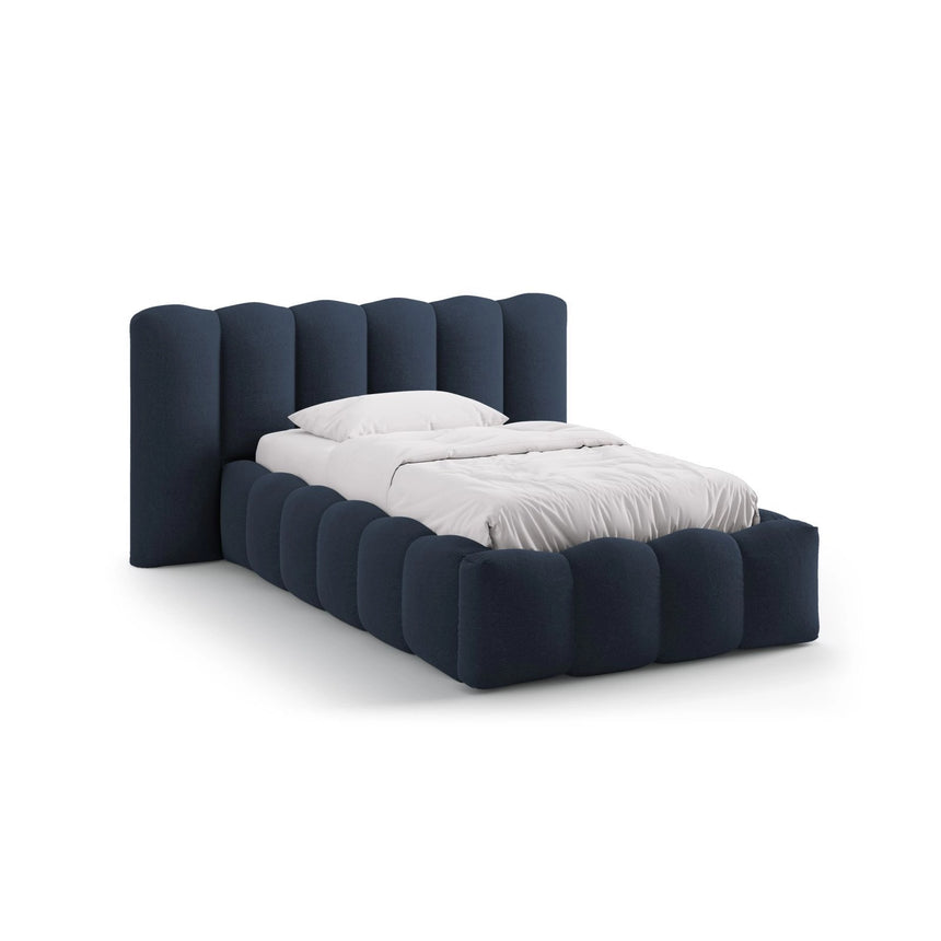 Lupine Bett mit Kopfteil und Stauraum aus Strukturierter Stoff in Königsblau (Moly 79), 90x200 cm von Micadoni – Bild 1