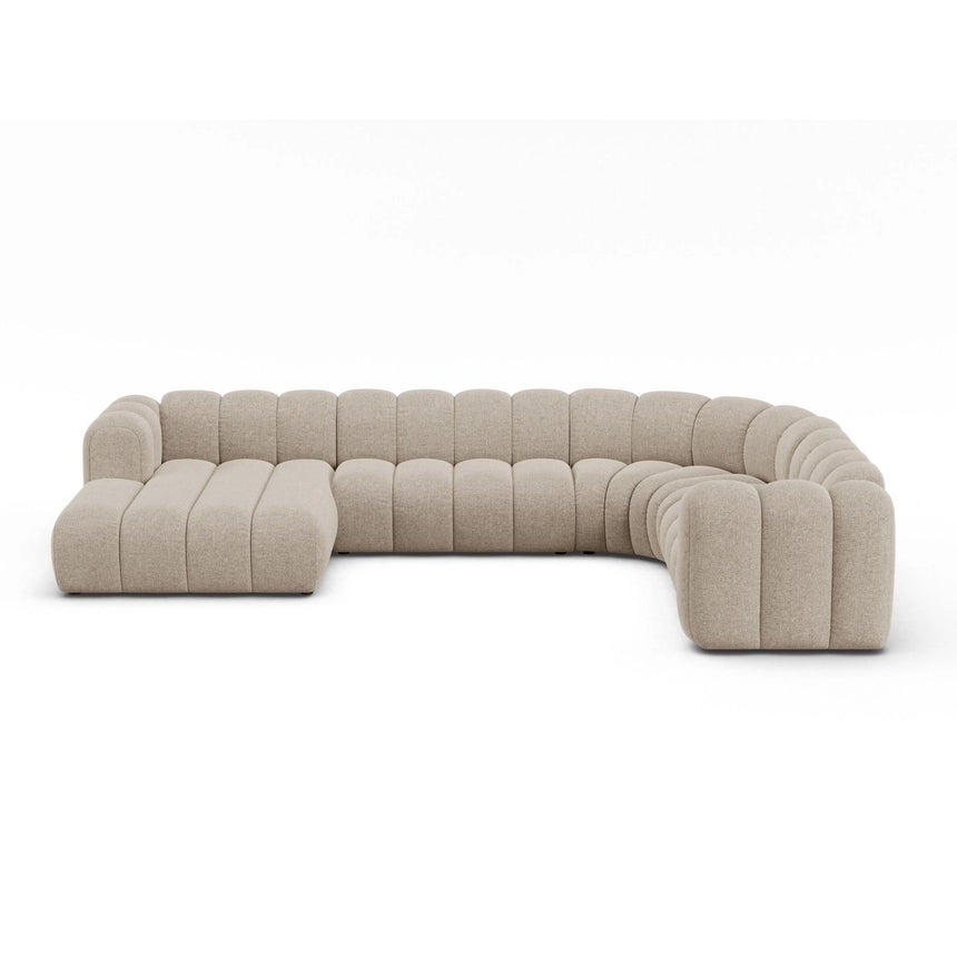 Lupine Modulares 6-Sitzer Panoramasofa, Rechte Seite, aus Chenille in Dunkelbeige (Eden 4 Beige), 370x280 cm von Micadoni – Bild 1