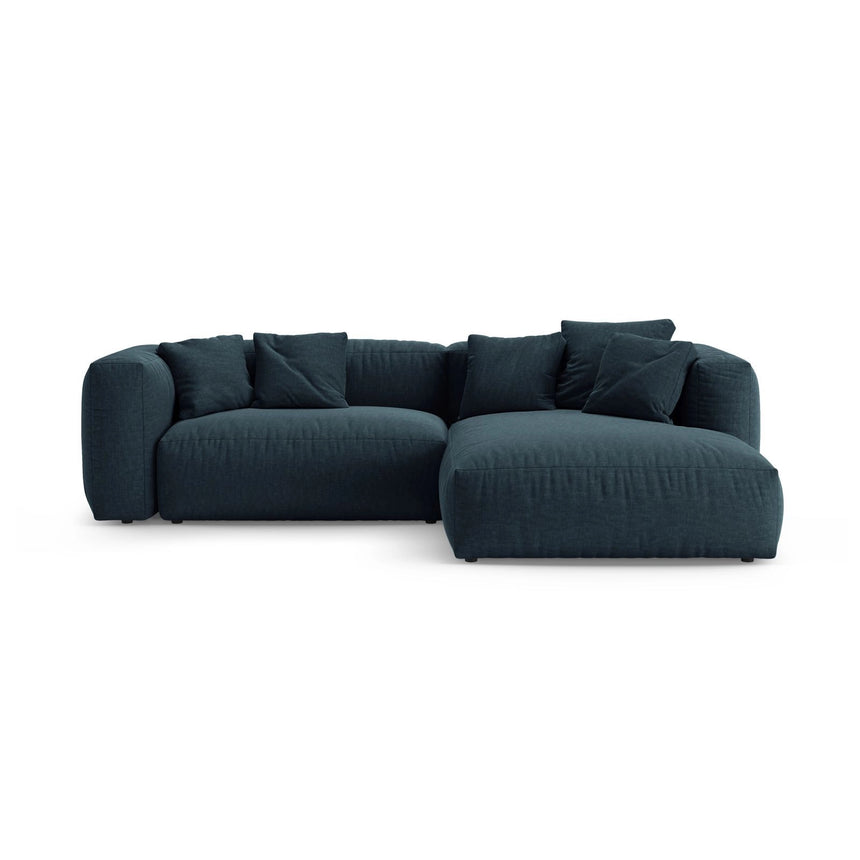 Martina 4-Sitzer Ecksofa mit Schlaffunktion, Rechte Seite, aus Strukturierter Stoff in Blau Jeans (Boston Ocean), 280x170 cm von Micadoni – Bild 1