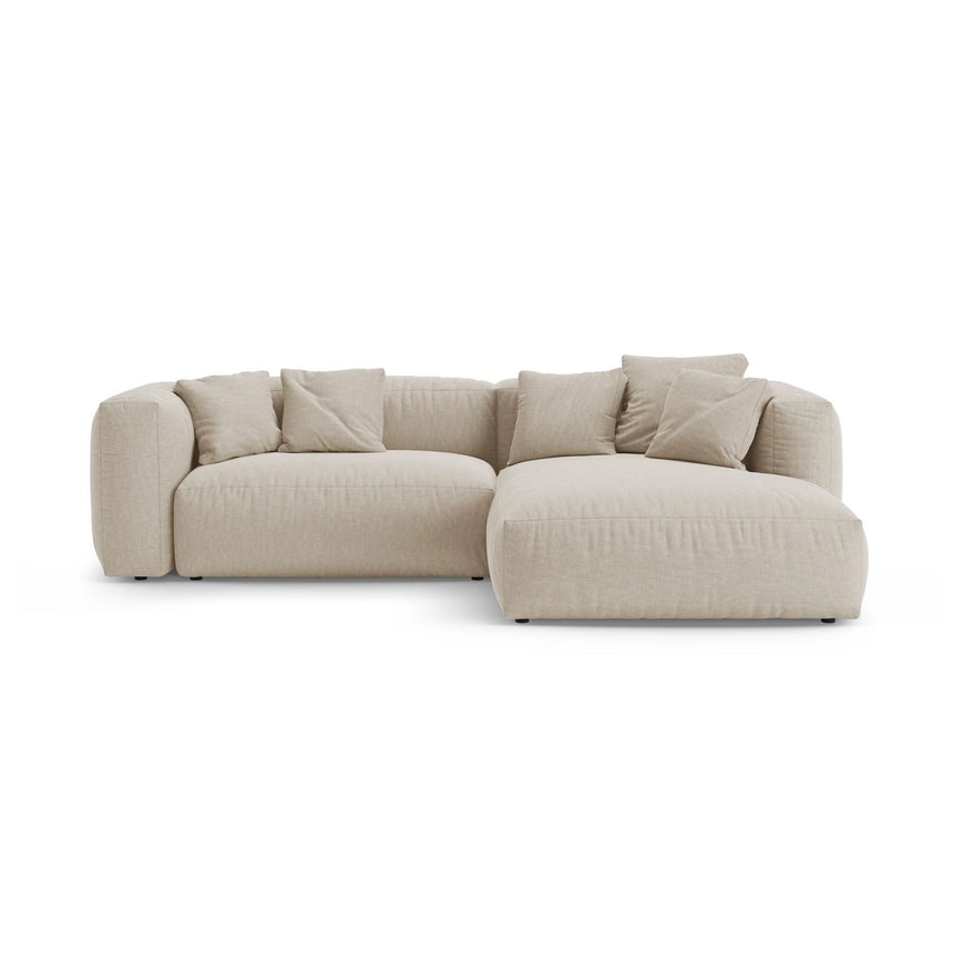 Martina 4-Sitzer Ecksofa mit Schlaffunktion, Rechte Seite, aus Strukturierter Stoff in Leichtes Beige (Boston Toffee), 280x170 cm von Micadoni – Bild 1
