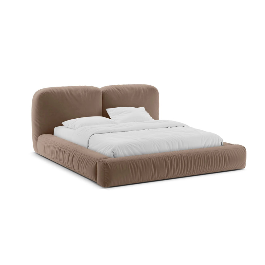 Martina Bett mit Doppelkopfteil und Stauraum aus Samt in Dunkelbeige (Vogue 3), 140x200 cm von Micadoni – Bild 1