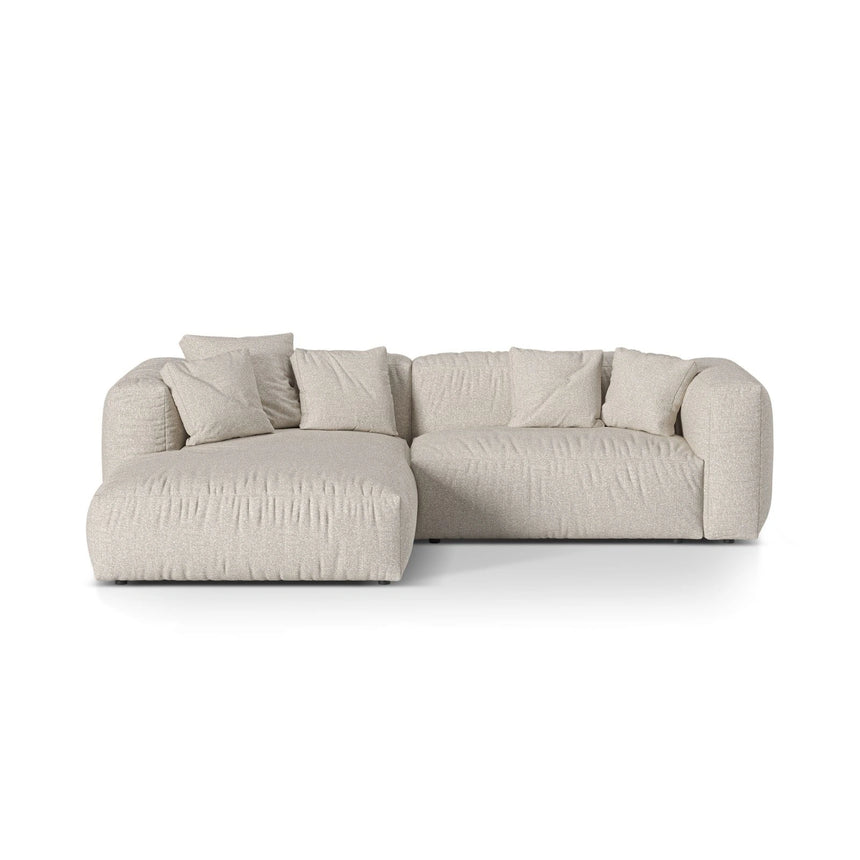 Martina modulares Ecksofa, Linke Seite, Sitztiefe 76 cm, aus Boucle in Beige (Monet Sand), 280x176 cm von Micadoni – Bild 1