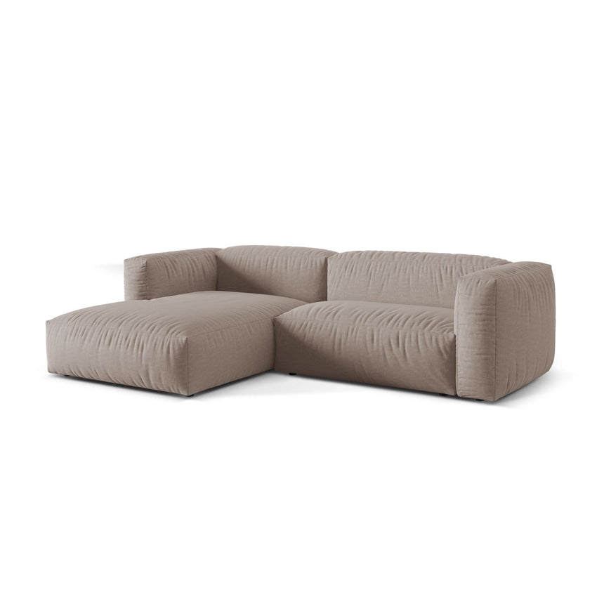 Martina modulares Ecksofa, Linke Seite, Sitztiefe 76 cm, aus Strukturierter Stoff in Dunkelbeige (Boston Trufa), 280x176 cm von Micadoni – Bild 3