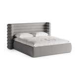 Mount Bett mit Kopfteil und Stauraum aus Boucle in Grau (CORAL 75), 200x200 cm von Micadoni – Bild 1