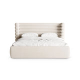 Mount Bett mit Kopfteil und Stauraum aus Boucle in Leichtes Beige (CORAL 65), 200x200 cm von Micadoni – Bild 5