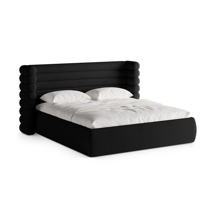 Mount Bett mit Kopfteil und Stauraum aus Boucle in Schwarz (CORAL 60), 200x200 cm von Micadoni – Bild 1