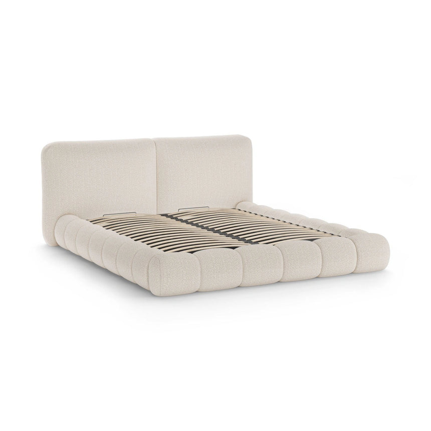 Solange Bett mit Kopfteil und Stauraum aus Chenille in Leichtes Beige (SILENCIO 06), 200x200 cm von Micadoni – Bild 6
