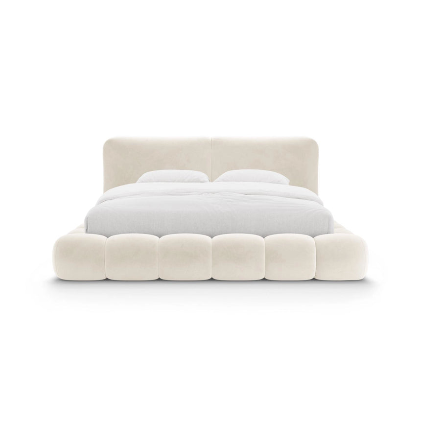 Solange Bett mit Kopfteil und Stauraum aus Samt in Elfenbein (Magic Velvet 2256), 200x200 cm von Micadoni – Bild 5