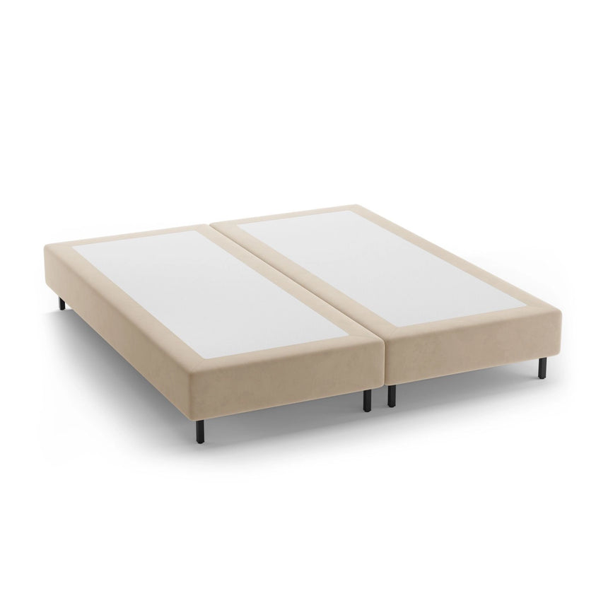 Whale Bett mit schwarzen Metallfüßen aus Samt in Nude (Paris Beige), 200x200 cm von Micadoni – Bild 1