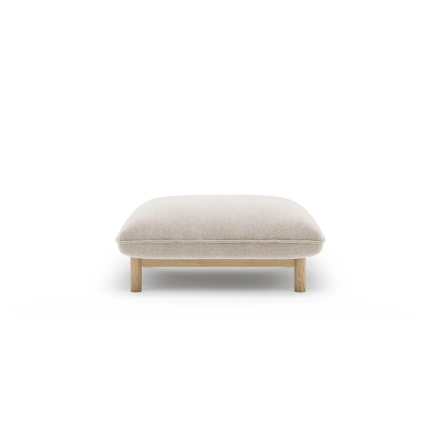 Ada Pouf aus Strukturierter Stoff (Wind 05) in Leichtes Beige, 80x65 cm – Bild 1