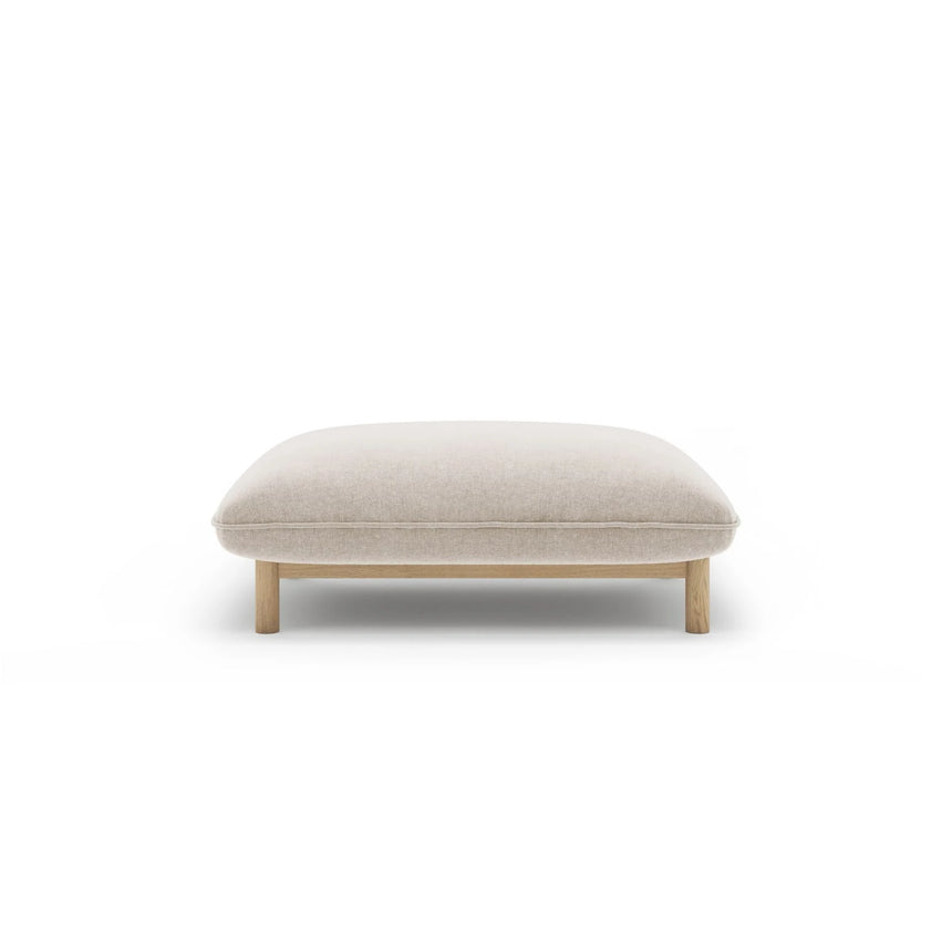 Ada Pouf aus Strukturierter Stoff (Wind 05) in Leichtes Beige, 95x65 cm – Bild 1