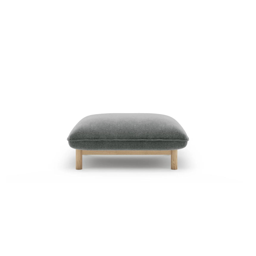 Ada Pouf aus Strukturierter Stoff (Wind 89) in Dunkelgrau, 80x65 cm – Bild 1