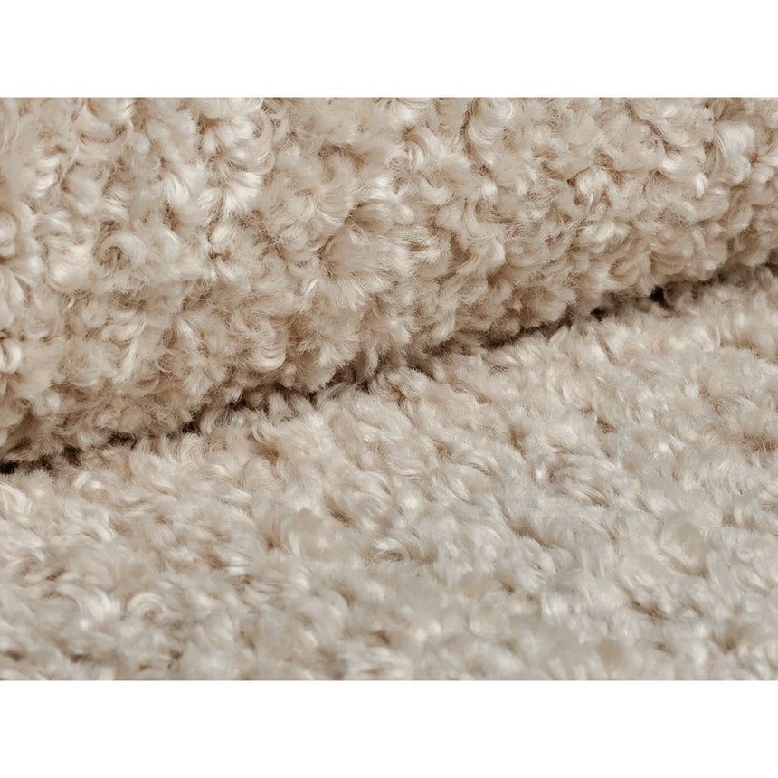 Dia Pouf aus Boucle (Rolf 2) in Sand, 40x40 cm – Bild 3