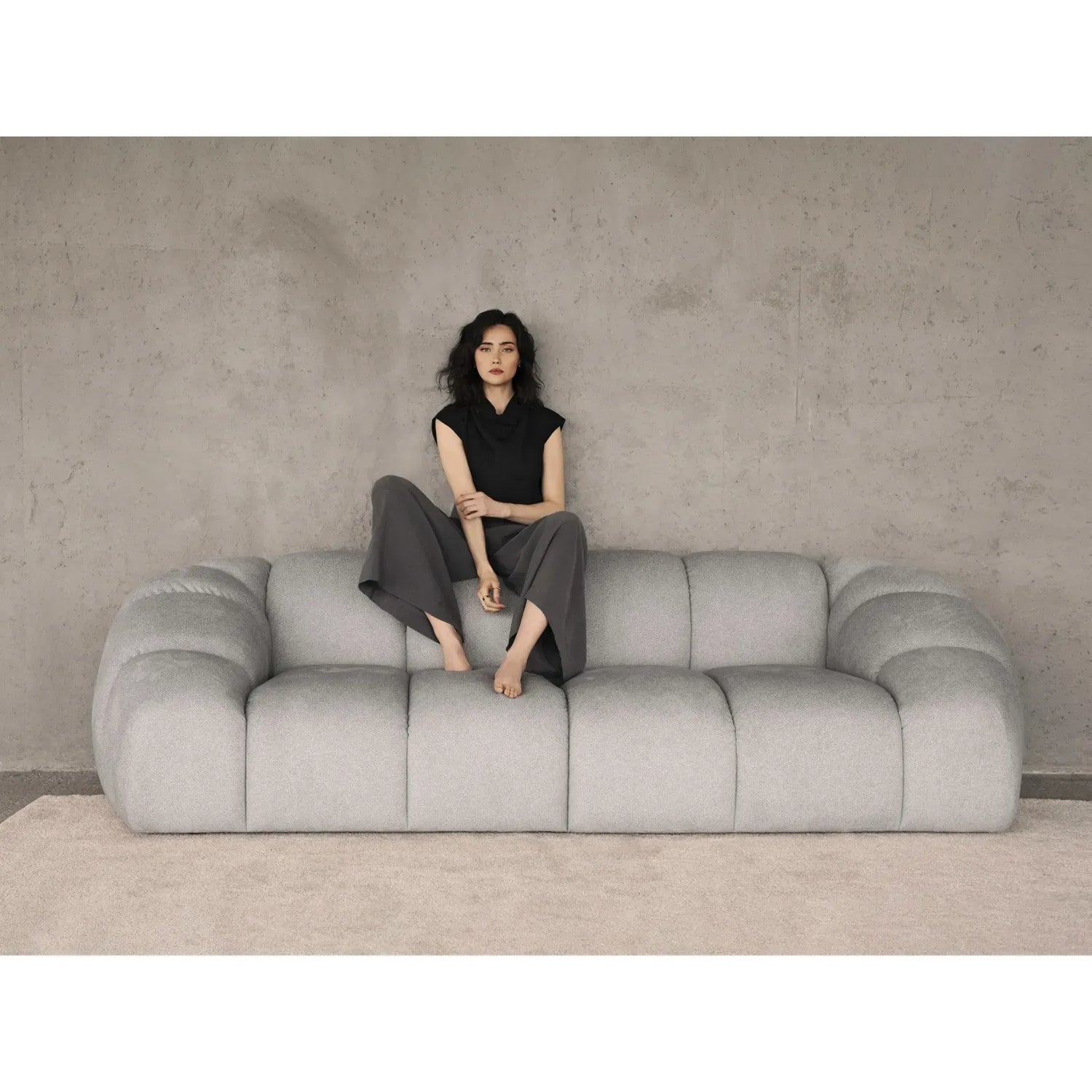 Diana 4-Sitzer Sofa mit Bezug aus 3D-Stoff, Samt oder Strukturstoff, 294x114 cm - ZEN ZONE Furniture