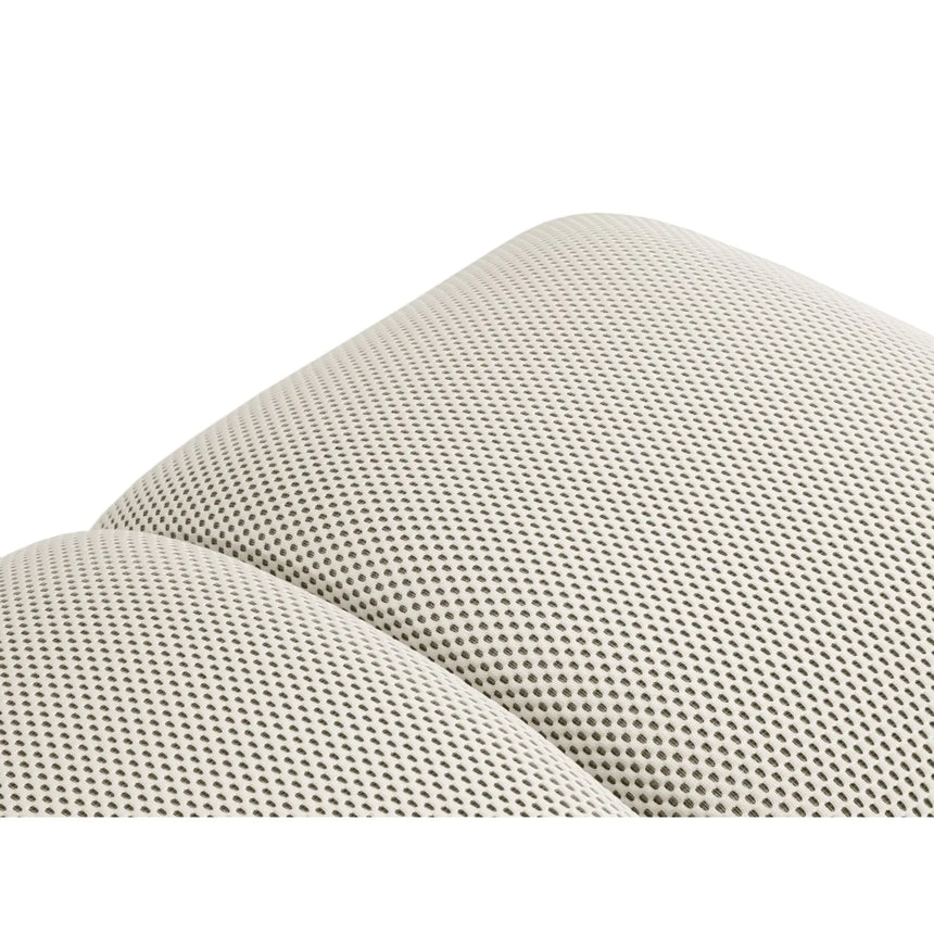 Diana Pouf mit Bezug aus 3D-Stoff, Samt oder Strukturstoff, 82x60 cm – Bild 5