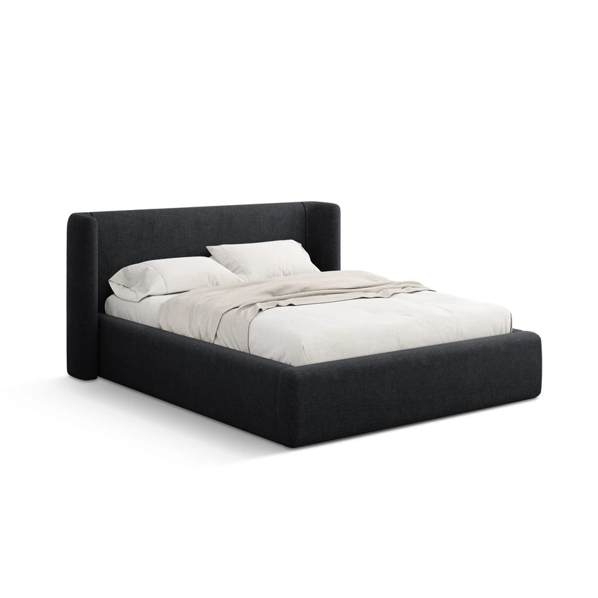 Jolene Bett mit Kopfteil und Stauraum, aus Strukturierter Stoff (Wind 99) in Schwarz, 160x200 cm – Bild 1