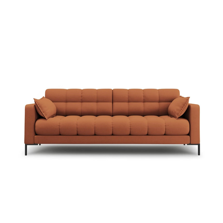 Mamaia 4-Sitzer Sofa, Metallbeine Schwarz, mit Bezug aus Strukturierter Stoff (Nev52) in Ziegel, 217x96 cm – Bild 1