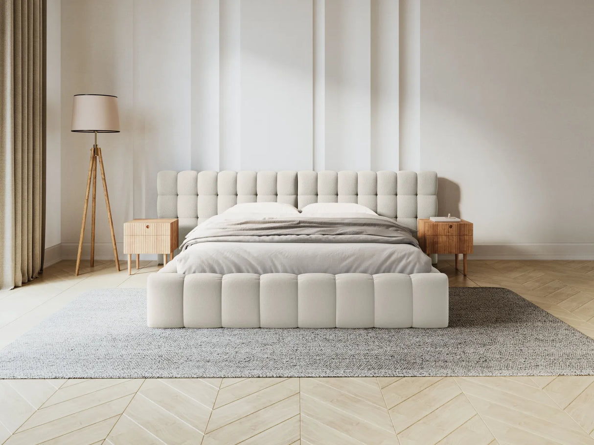 Mamaia Bett mit Stauraum und Doppelkopfteil in Samt oder Strukturstoff, 200x200 cm – Bild 2