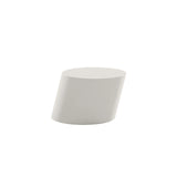 Couchtisch Tilt aus Beton oder Eichenfurnier, 67,5×50×35 cm – Bild 1