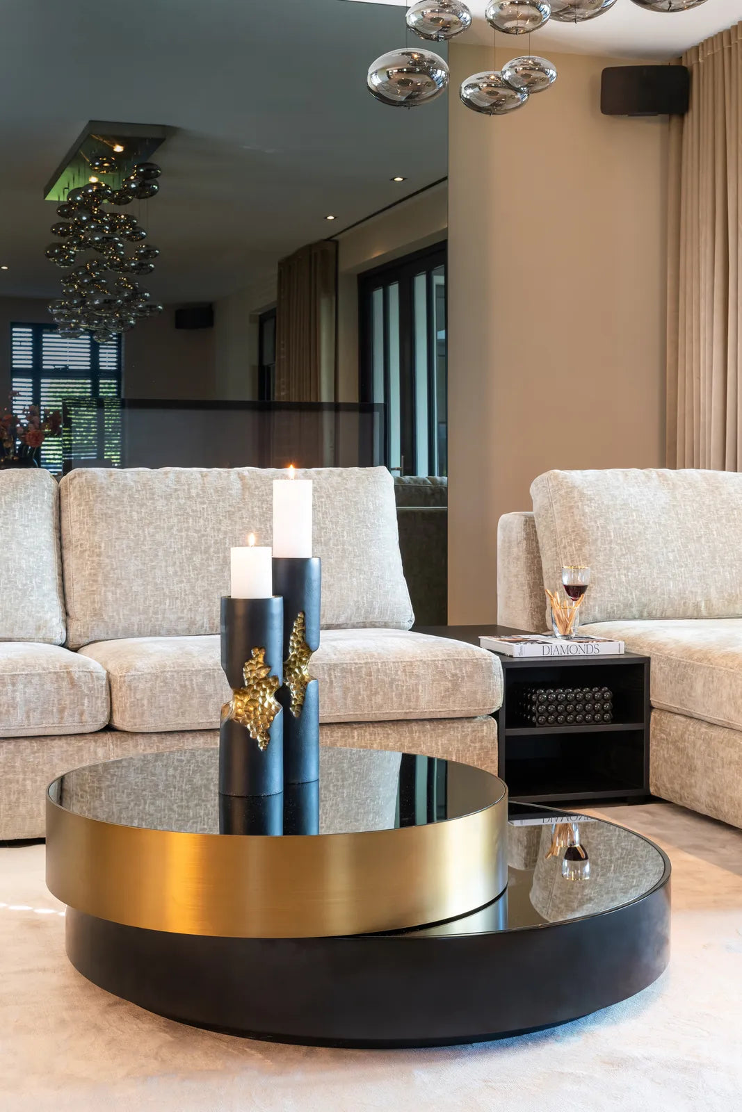 Couchtisch Alexander Jones (Slice) in schwarz/gold, 112x112x35 cm von Richmond Interiors – Produktbild 3