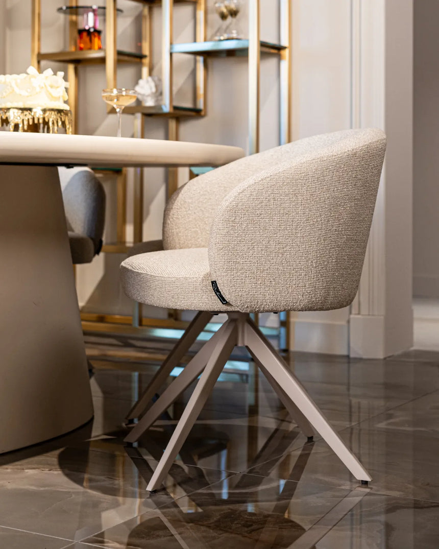 Drehbarer Essstuhl Olivia in biscotti von Richmond Interiors – Bild 2